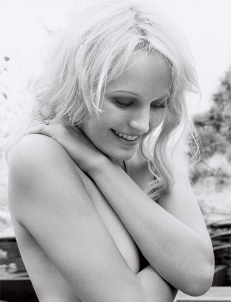 malin-akerman-esquire09-01