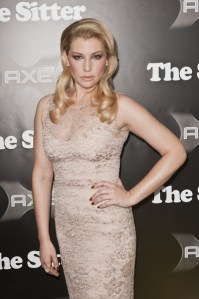 ari graynor the sitter premiere