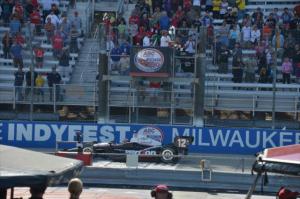 indycar-2014-milwaukee-power-checkered-flag