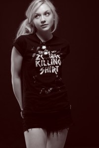 emily-kinney-04