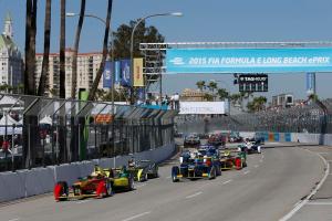 formula-e-2015-long-beach-start