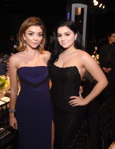 sarah-hyland-ariel-winter-sag16-02