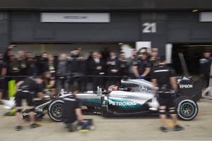 f1-2016-silverstone-test-ocon-mercedes